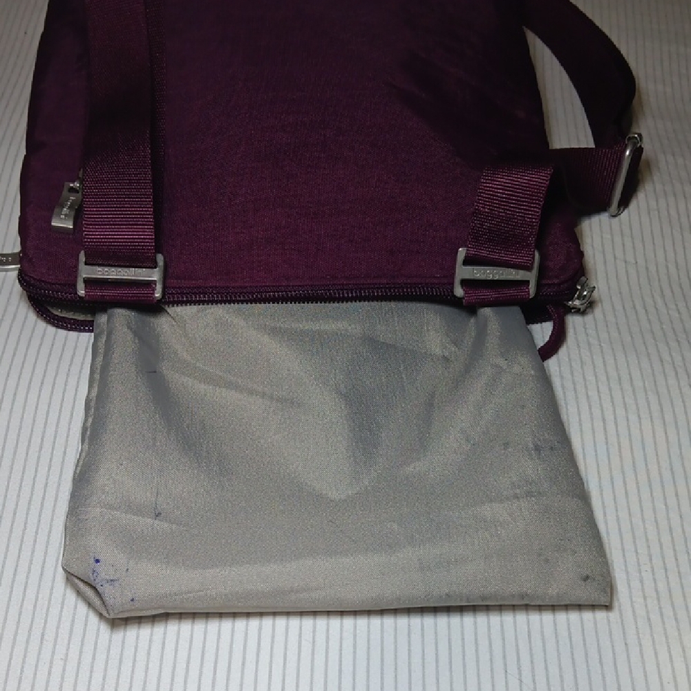 Baggallini Wine Crossbody Bag - Picture 7 of 11